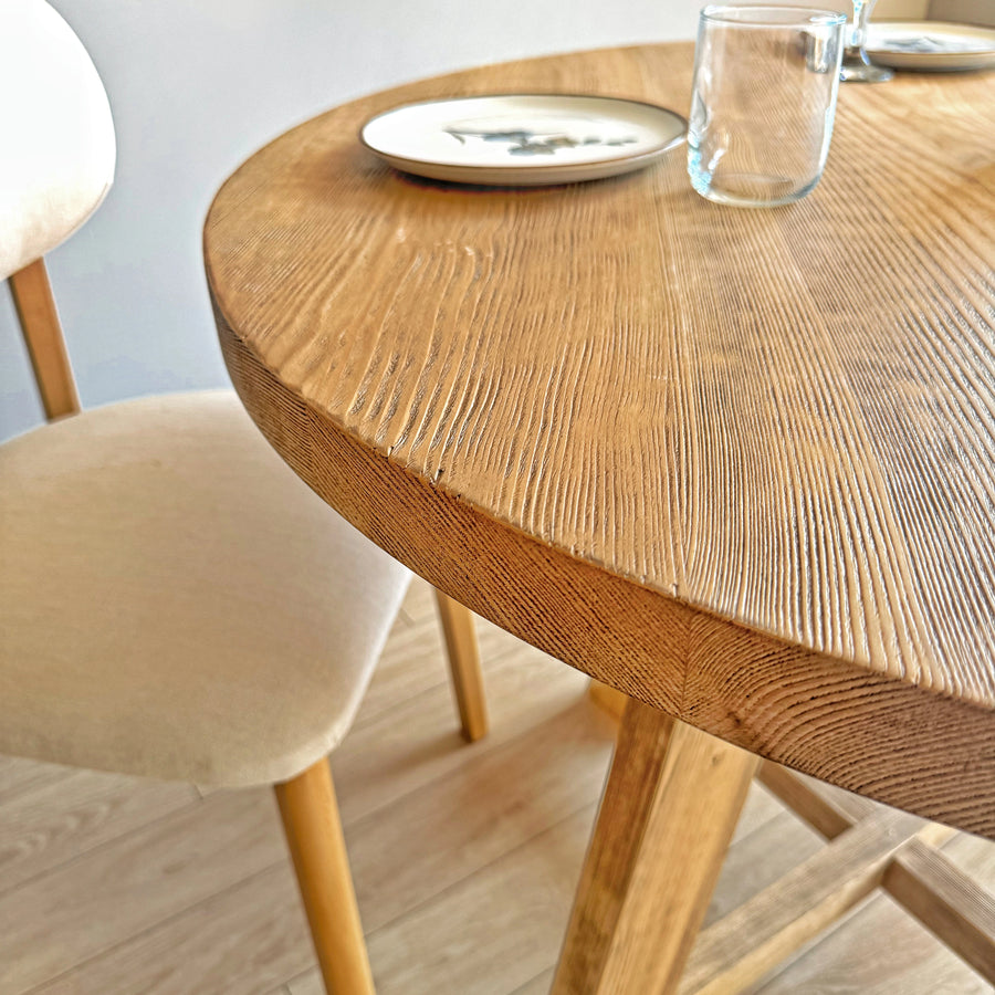 close-up view of the grains and natural beauty of the table