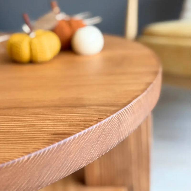 Aola Solid Pine Wood Coffee Table with Storage – Farmhouse Rustic Round Design