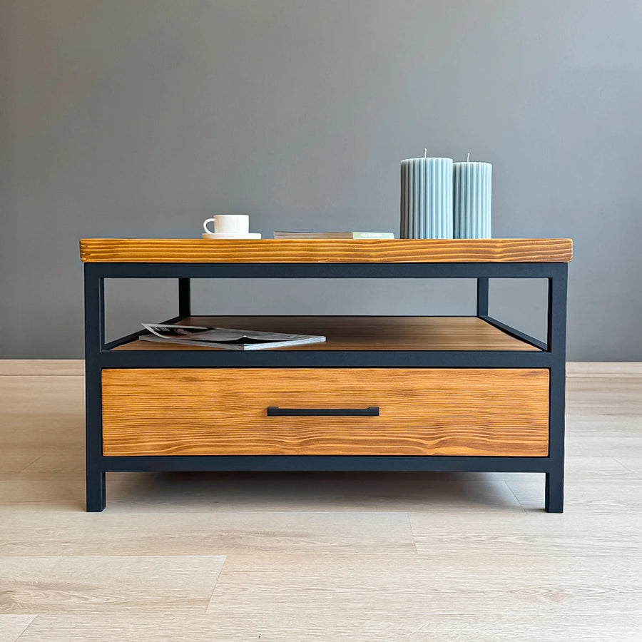 Square coffee table, front view which we can see the drawer