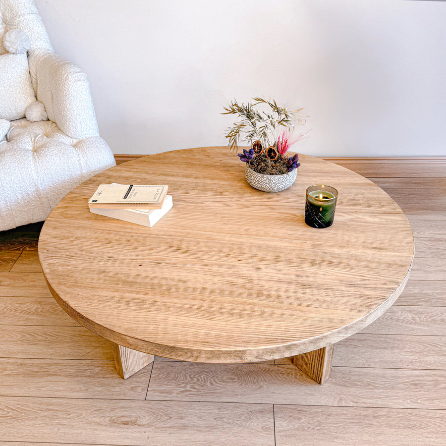 Harlow 40.6" Farmhouse Round Wood Coffee Table – Ready to Ship Mozilya
