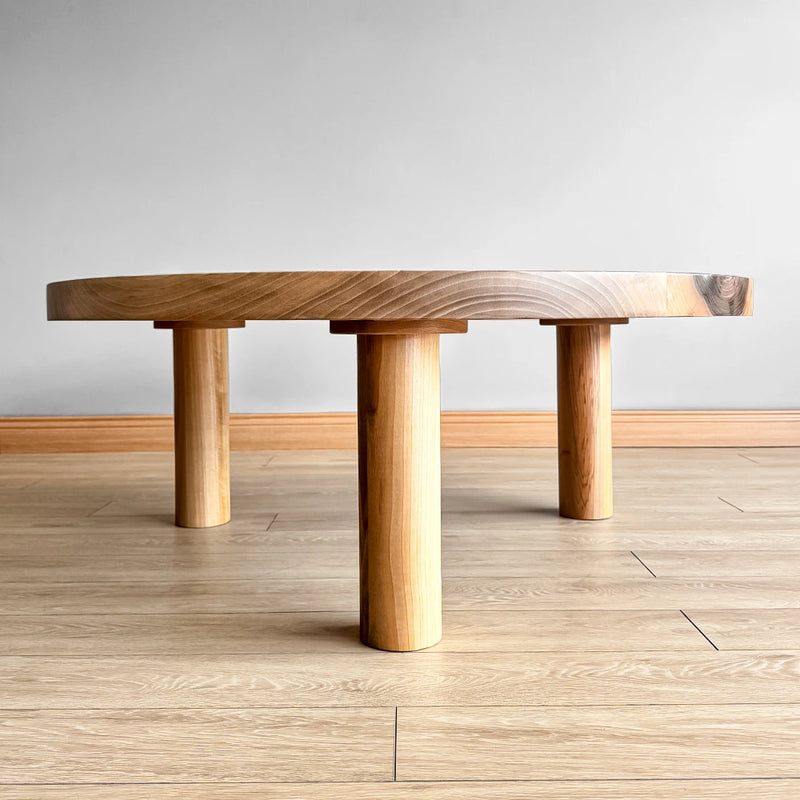 Minimalist table design with 3 legs
