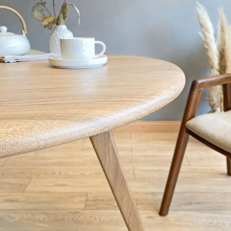 Sidney Circular Dining Table Solid Oak Wood – Mid-Century Modern Design