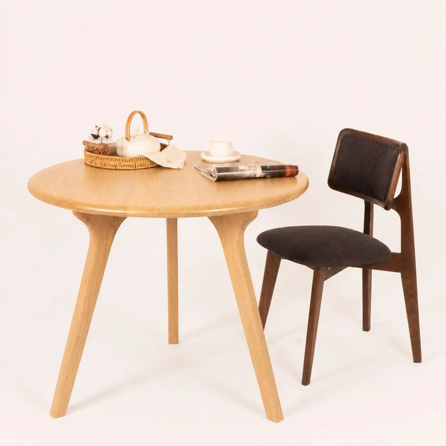 Sidney Circular Dining Table Solid Oak Wood – Mid-Century Modern Design Mozilya