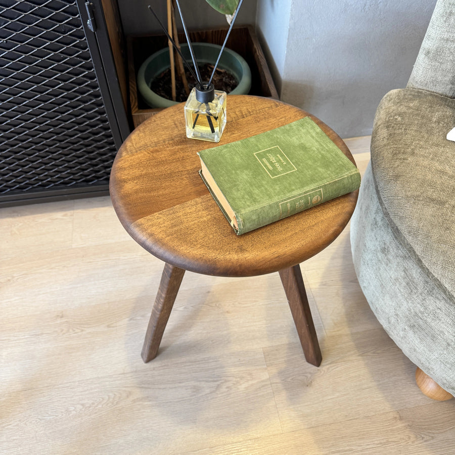 Sidney Walnut Wood Round 16" Side Table – Ready to Ship Mozilya