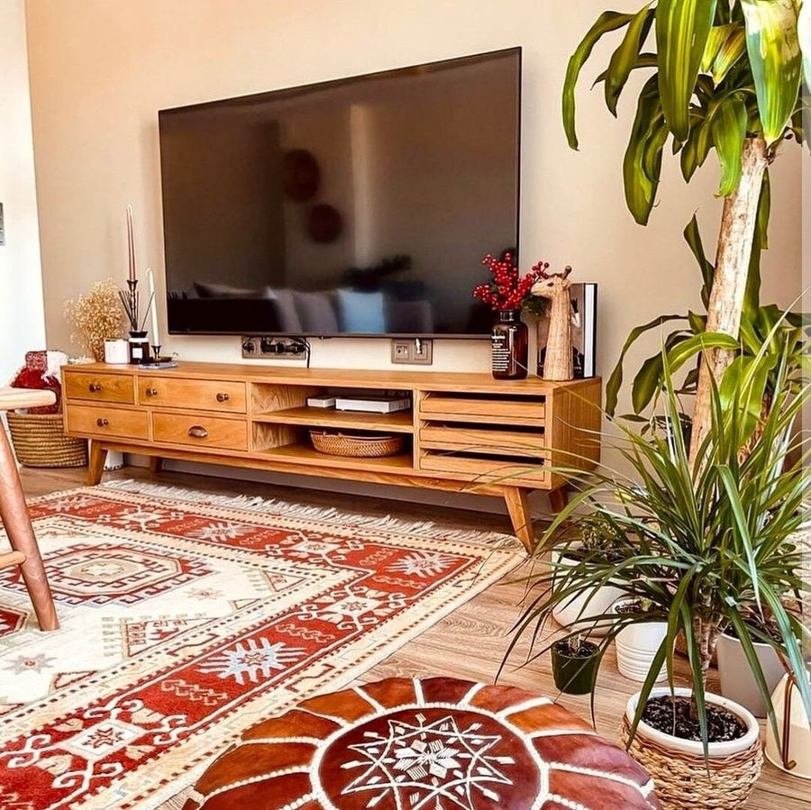 Harris Pine Wood TV Stand Tomruque Wood Studios